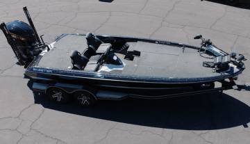 22ZXR21-16.jpg