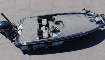 22ZXR21-18.jpg